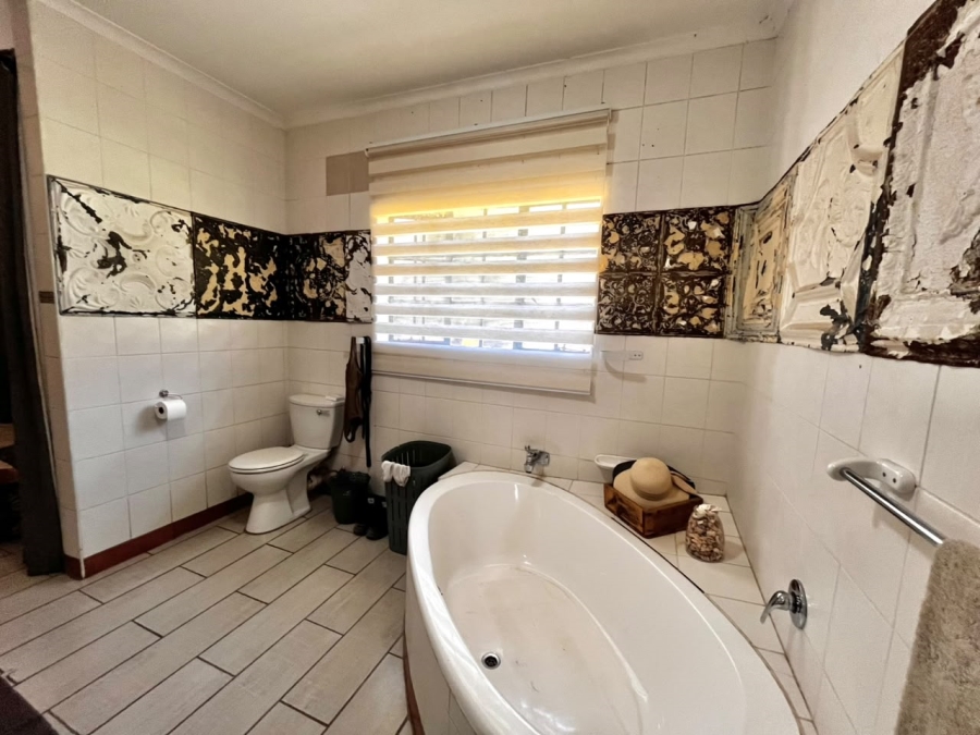 To Let 4 Bedroom Property for Rent in Cashan North West